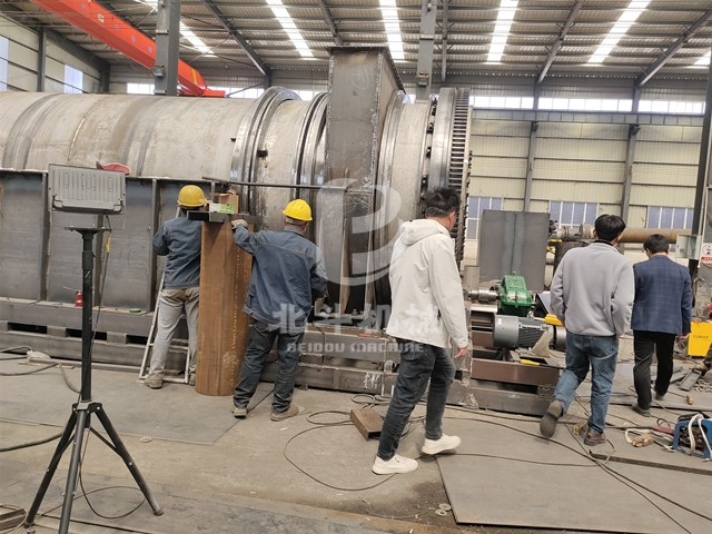 全自动回转式麻杆91蜜桃精品国产炭化过程更均匀